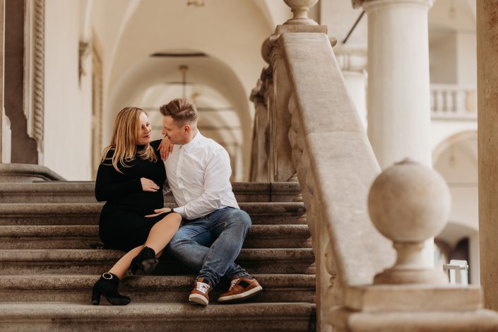 Sesja ciążowa na Wawelu Kraków fotografia ciążowa