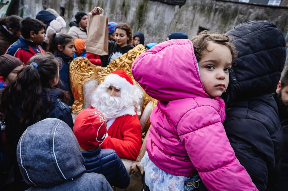 Mikołaj dla romskich dzieci – reportaż